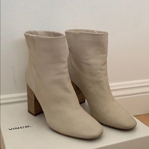 Vince Felton off-white leather bootie